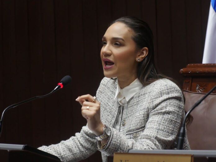 Diputada-Priscila-D´Oleo