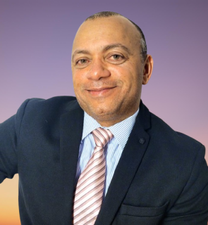 Iscander-Santana-295x320