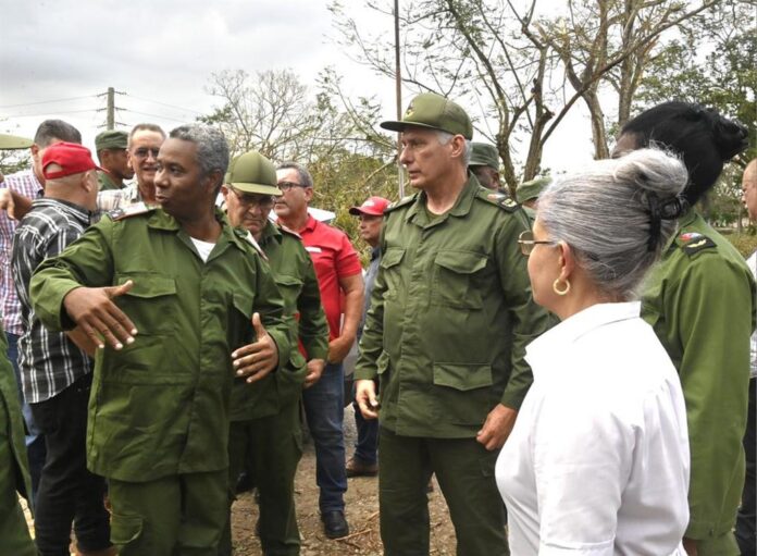 Diaz-Canel-en-Santiago-Melissa-1