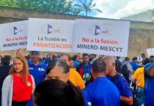 Maestros (as) opuestos a la fusión de los ministerios educativos