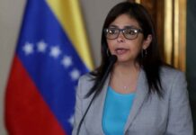 Presidenta interina de Venezuela promete elecciones libres