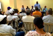 Comunitarios y el PLD reclaman terminación de una serie de obras en Barahona