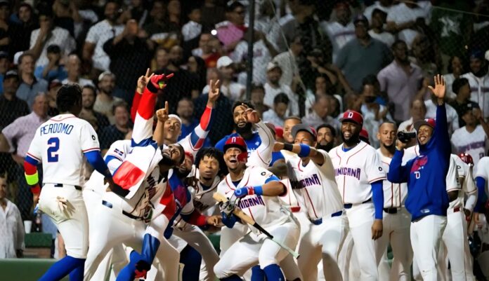 celebran trinfo RD