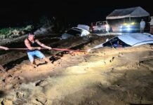 Comité Provincial del PLD en San José de Ocoa, reclama con los comunitarios, urgente construcción de puente sobre rio Nizao | Video