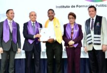 PLD vuelve a colocar la formación política en el centro de su proyecto