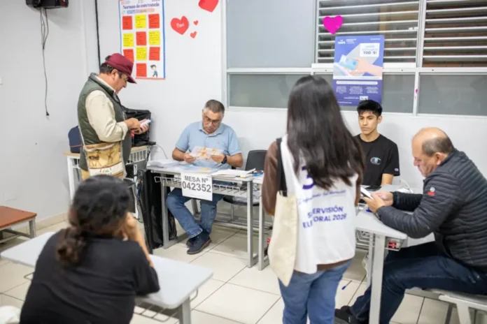 peru-conteo-votos-balotaje-