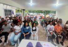 Más jóvenes se juramentan en el PLD