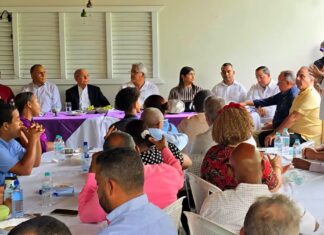 Danilo Medina encabeza encuentro de trabajo con la dirección del PLD en la provincia Hermanas Mirabal