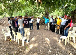 Nueve dirigentes regresan al PLD en el municipio de El Cercado